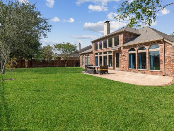 2643 Imperial Grove Lane, Conroe TX 77385