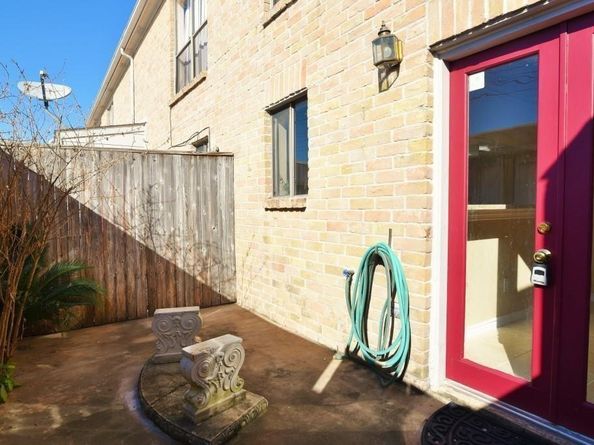 2120 Wilcrest Drive 113, Houston TX 77042