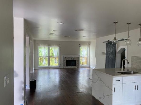 716 Worthshire Street, Houston TX 77008