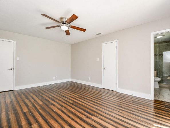 5715 Ettrick Drive, Houston TX 77035