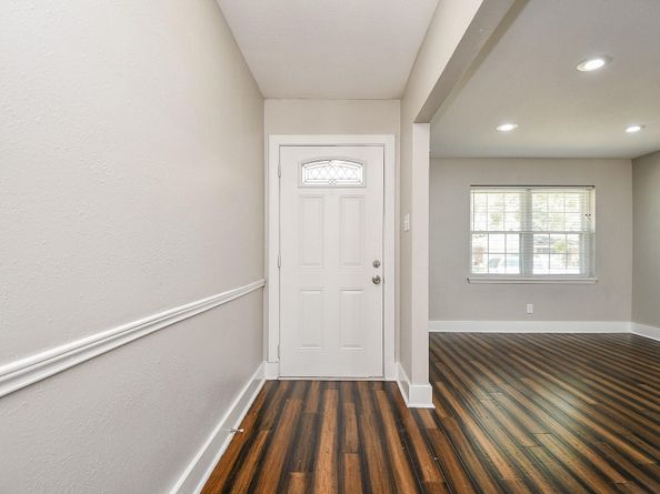 5715 Ettrick Drive, Houston TX 77035