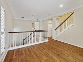 2 S Briar Hollow Lane 2, Houston TX 77027