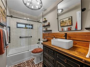 516 Clayton Street, Tomball TX 77375