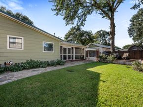 516 Clayton Street, Tomball TX 77375