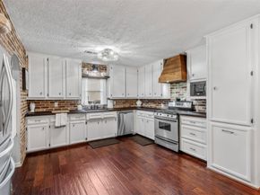 516 Clayton Street, Tomball TX 77375