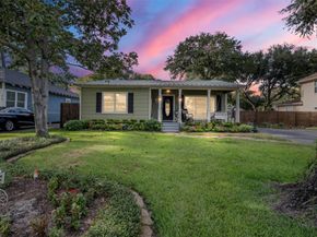 516 Clayton Street, Tomball TX 77375