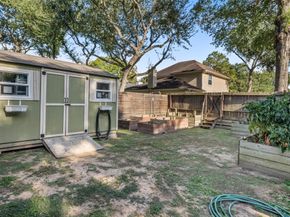 516 Clayton Street, Tomball TX 77375
