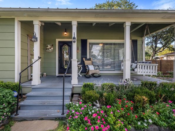 516 Clayton Street, Tomball TX 77375