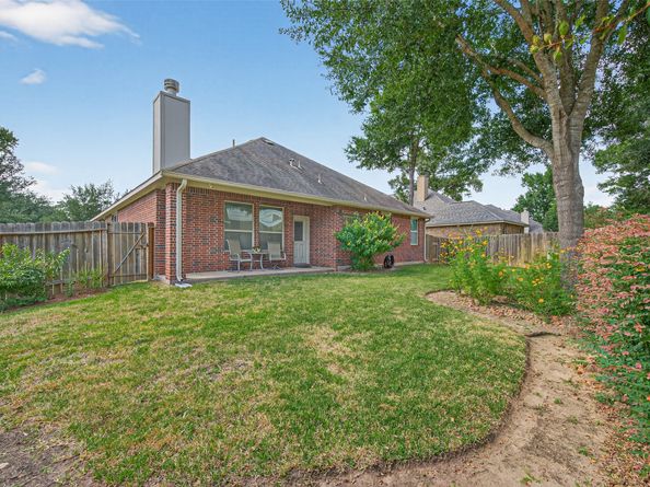 2407 Winter Trail Drive, Conroe TX 77304