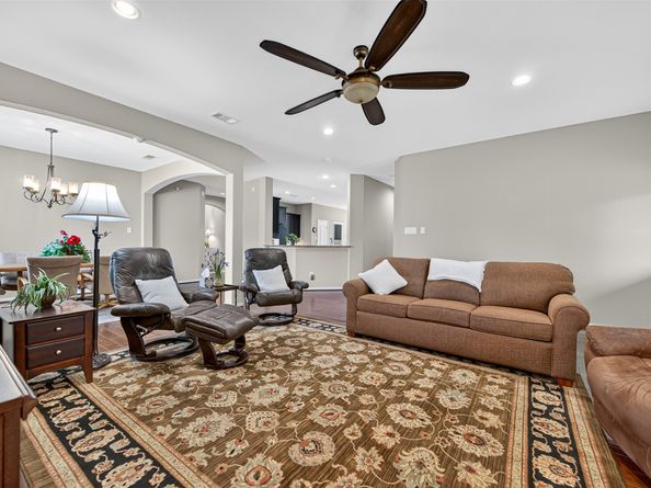 2407 Winter Trail Drive, Conroe TX 77304