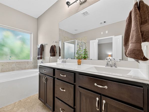 2407 Winter Trail Drive, Conroe TX 77304