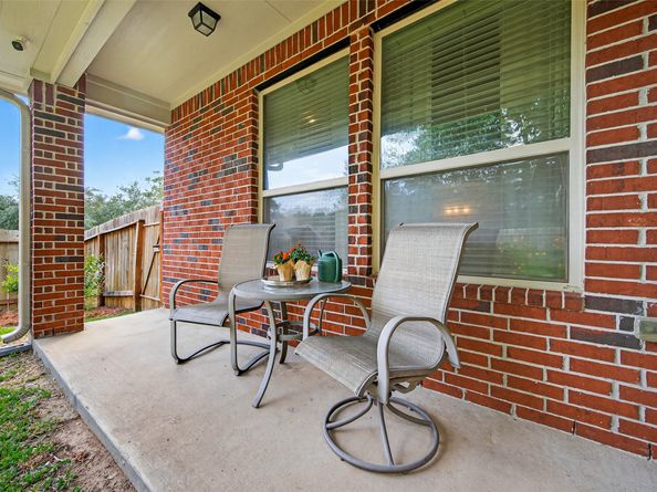 2407 Winter Trail Drive, Conroe TX 77304