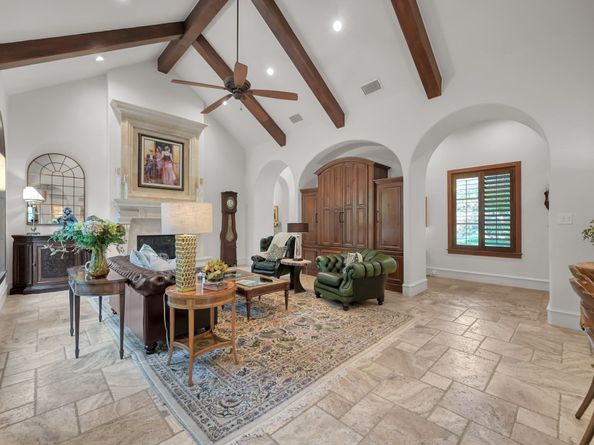 79 N Gary Glen Circle, The Woodlands TX 77382