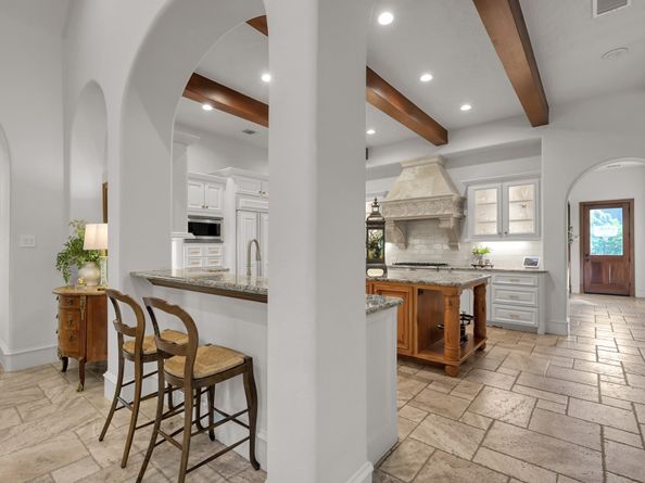 79 N Gary Glen Circle, The Woodlands TX 77382