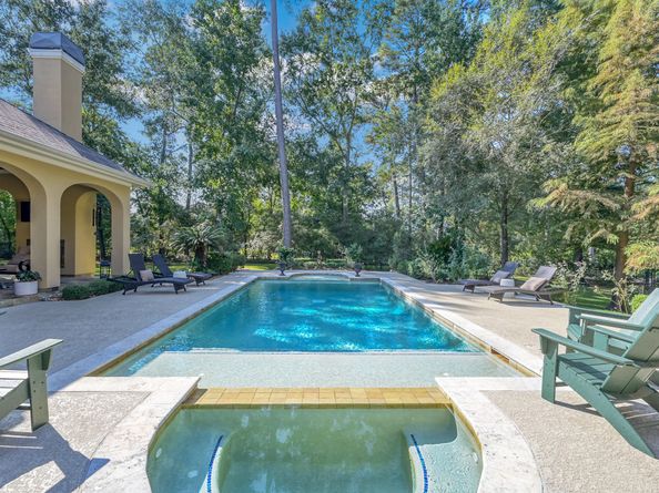 79 N Gary Glen Circle, The Woodlands TX 77382