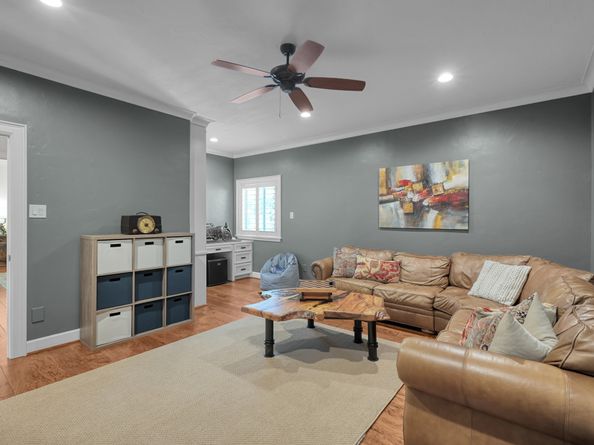 79 N Gary Glen Circle, The Woodlands TX 77382