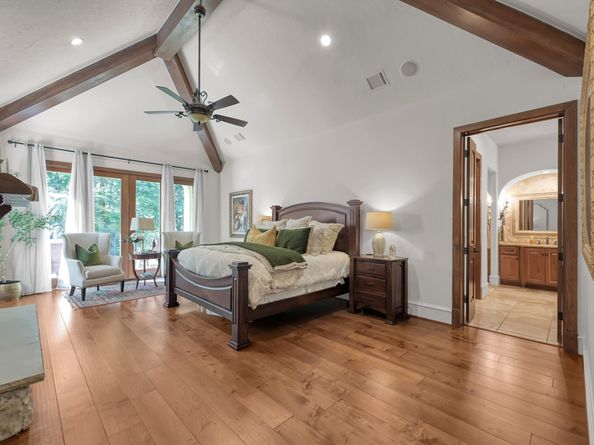 79 N Gary Glen Circle, The Woodlands TX 77382