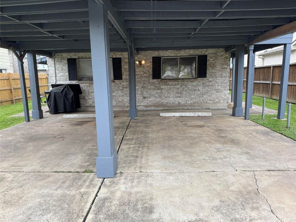9035 Hollock Street, Houston TX 77075