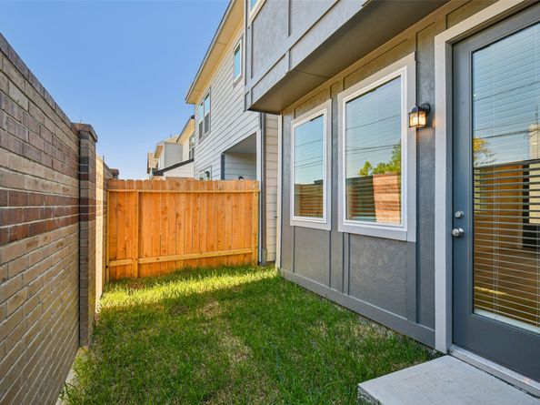 10012 Rustic Charm Street, Houston TX 77080