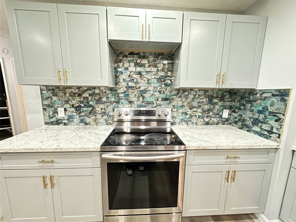 9631 Stockwell, Houston TX 77083