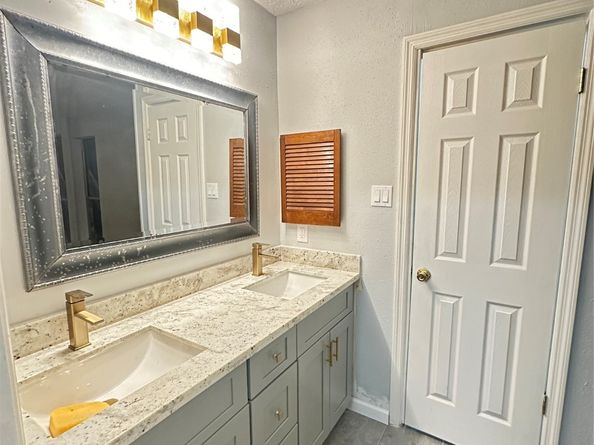 9631 Stockwell, Houston TX 77083