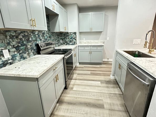 9631 Stockwell, Houston TX 77083