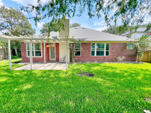 318 High Meadows Drive, Sugar Land TX 77479