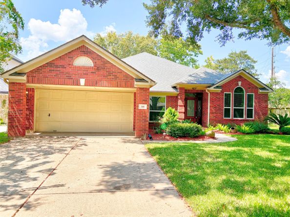 318 High Meadows Drive, Sugar Land TX 77479