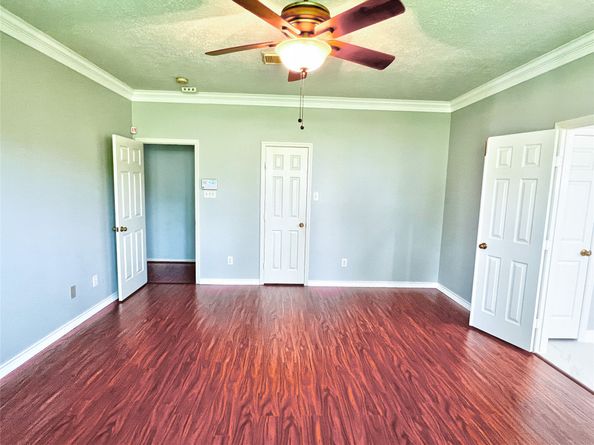 318 High Meadows Drive, Sugar Land TX 77479