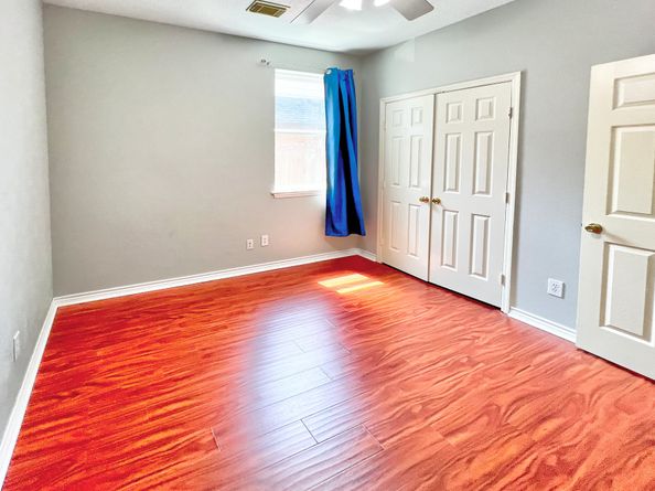 318 High Meadows Drive, Sugar Land TX 77479