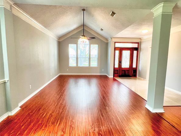 318 High Meadows Drive, Sugar Land TX 77479