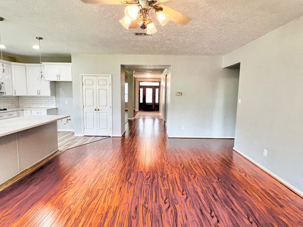 318 High Meadows Drive, Sugar Land TX 77479