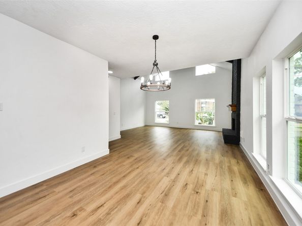7338 San Ramon Drive, Houston TX 77083