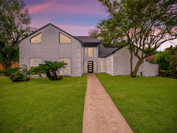 7338 San Ramon Drive, Houston TX 77083
