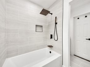 7338 San Ramon Drive, Houston TX 77083