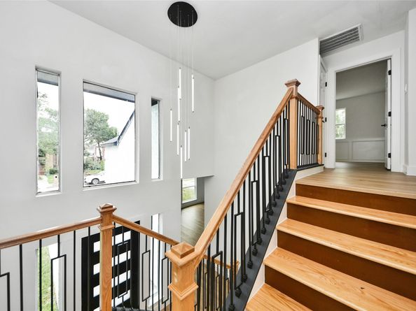 7338 San Ramon Drive, Houston TX 77083