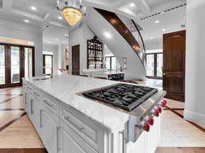 2247 Bartlett Street, Houston TX 77098
