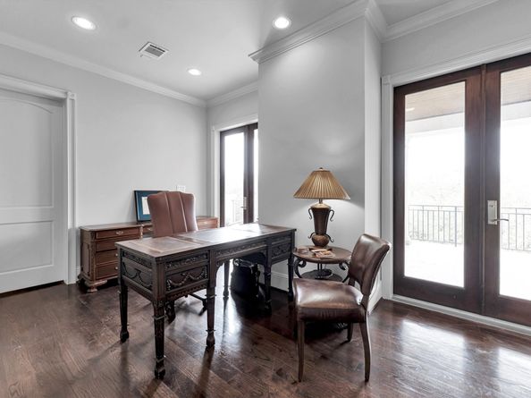2247 Bartlett Street, Houston TX 77098
