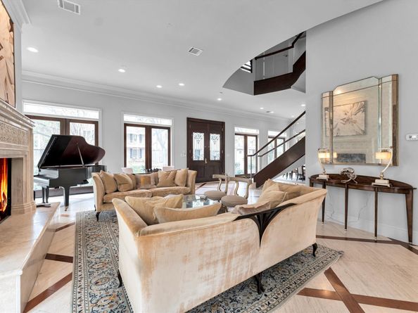 2247 Bartlett Street, Houston TX 77098