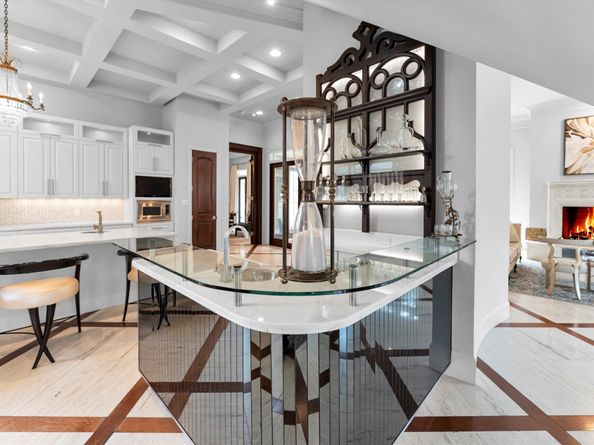 2247 Bartlett Street, Houston TX 77098
