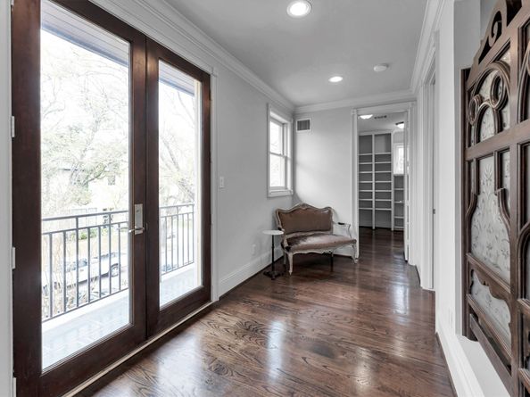 2247 Bartlett Street, Houston TX 77098