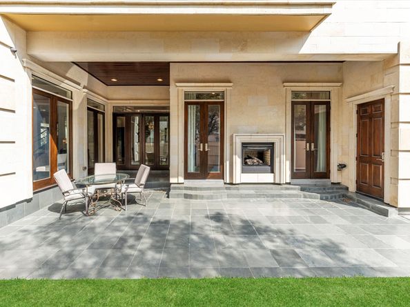 2247 Bartlett Street, Houston TX 77098