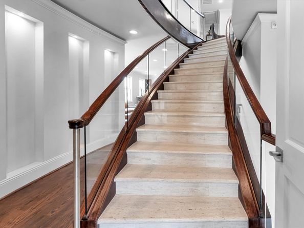 2247 Bartlett Street, Houston TX 77098