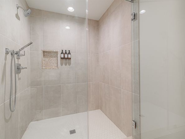 3718 Cleburne Street, Houston TX 77004