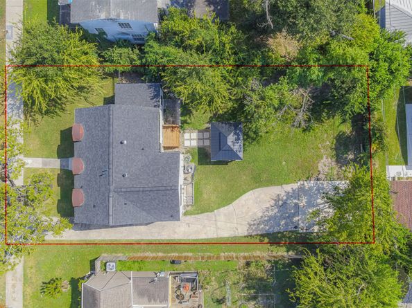 3718 Cleburne Street, Houston TX 77004