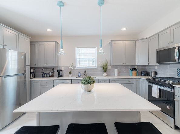 3718 Cleburne Street, Houston TX 77004
