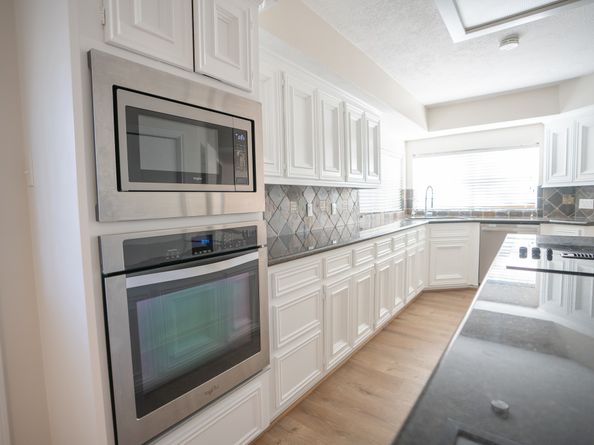 1030 Oyster Bay Drive, Sugar Land TX 77478
