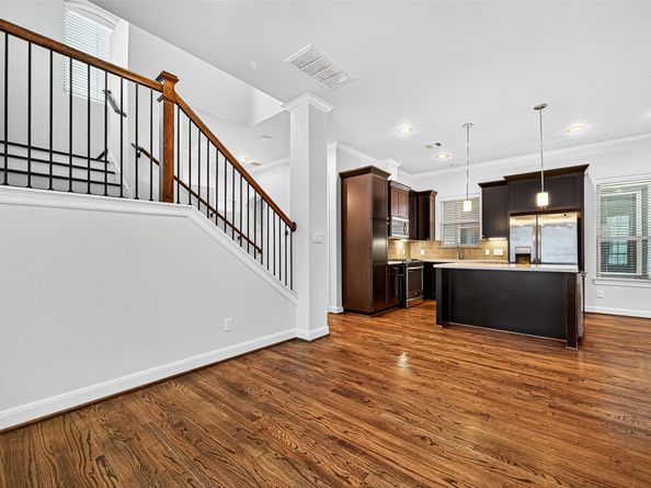 8225 Cambridge Street, Houston TX 77054