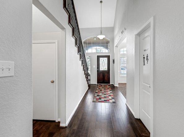 20254 Fossil Valley Lane, Cypress TX 77433