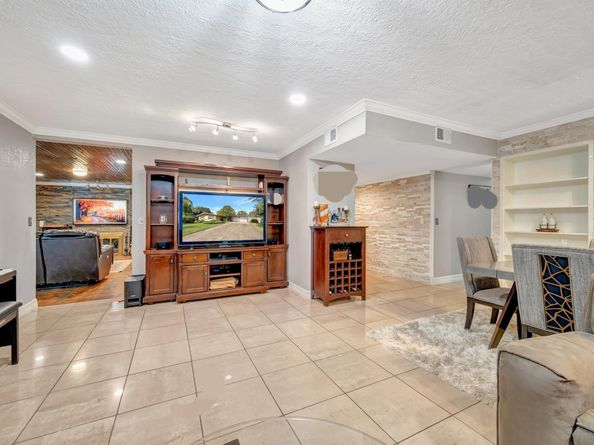 1615 Redway Lane, Houston TX 77062